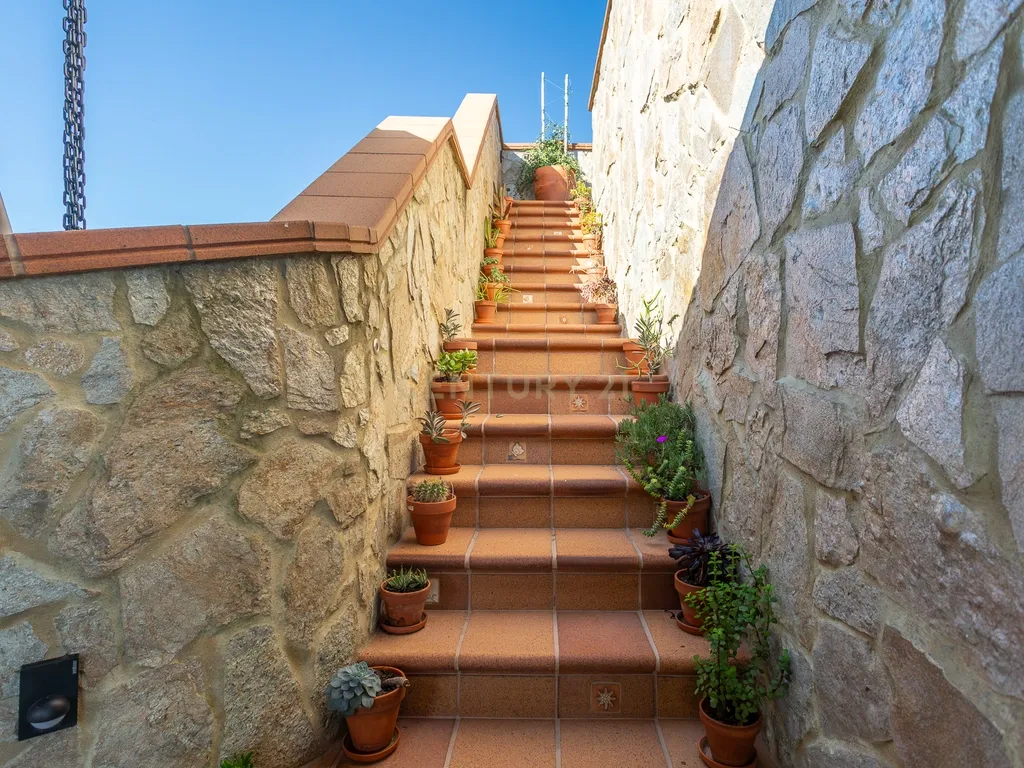 Moradia Isolada em Sarilhos Grandes com Vista para o Rio e Jardim Privado - Image 77